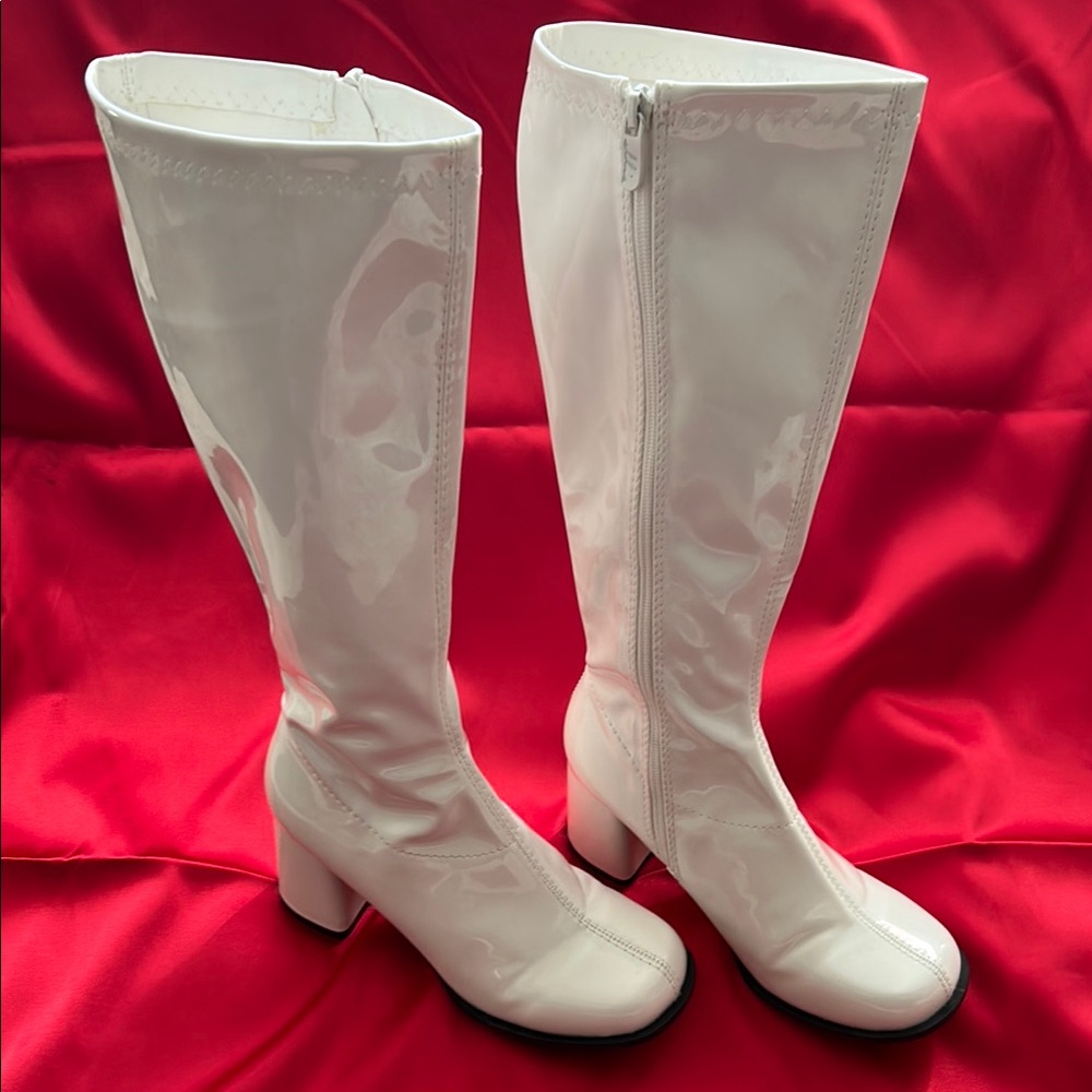 Ellie Glossy White 3” Heeled Boots